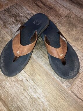 REEF SANTA ANA Men's Brown -Thong Sandals with Black Footbed
